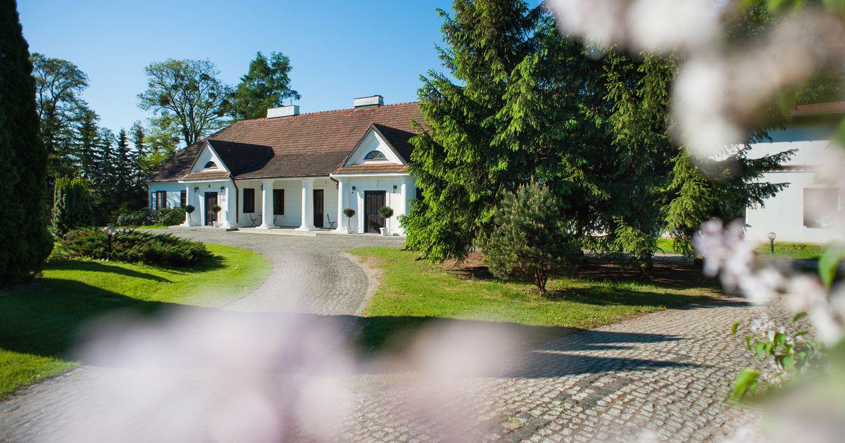 Jaworowy Dwór in Trębki, Poland